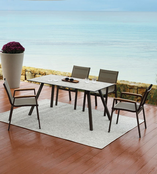 AMELIA EETTAFEL