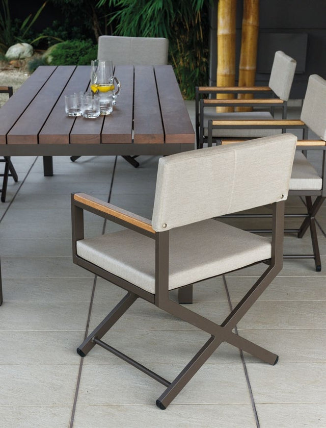 ULTRA EETTAFEL