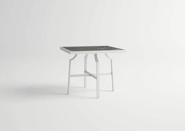 AGOSTO EETTAFEL VIERKANT